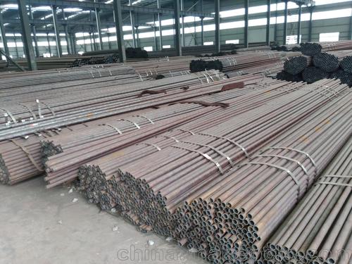 小口徑無(wú)縫鋼管2.jpg 小口徑無(wú)縫鋼管2.jpg